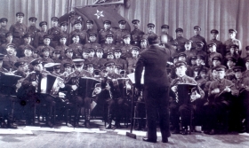 Red Banner Song Ensemble.  Radio studio.  Recording of the USSR Anthem.  1942. (  . .   . 1942.) (Belyaev)